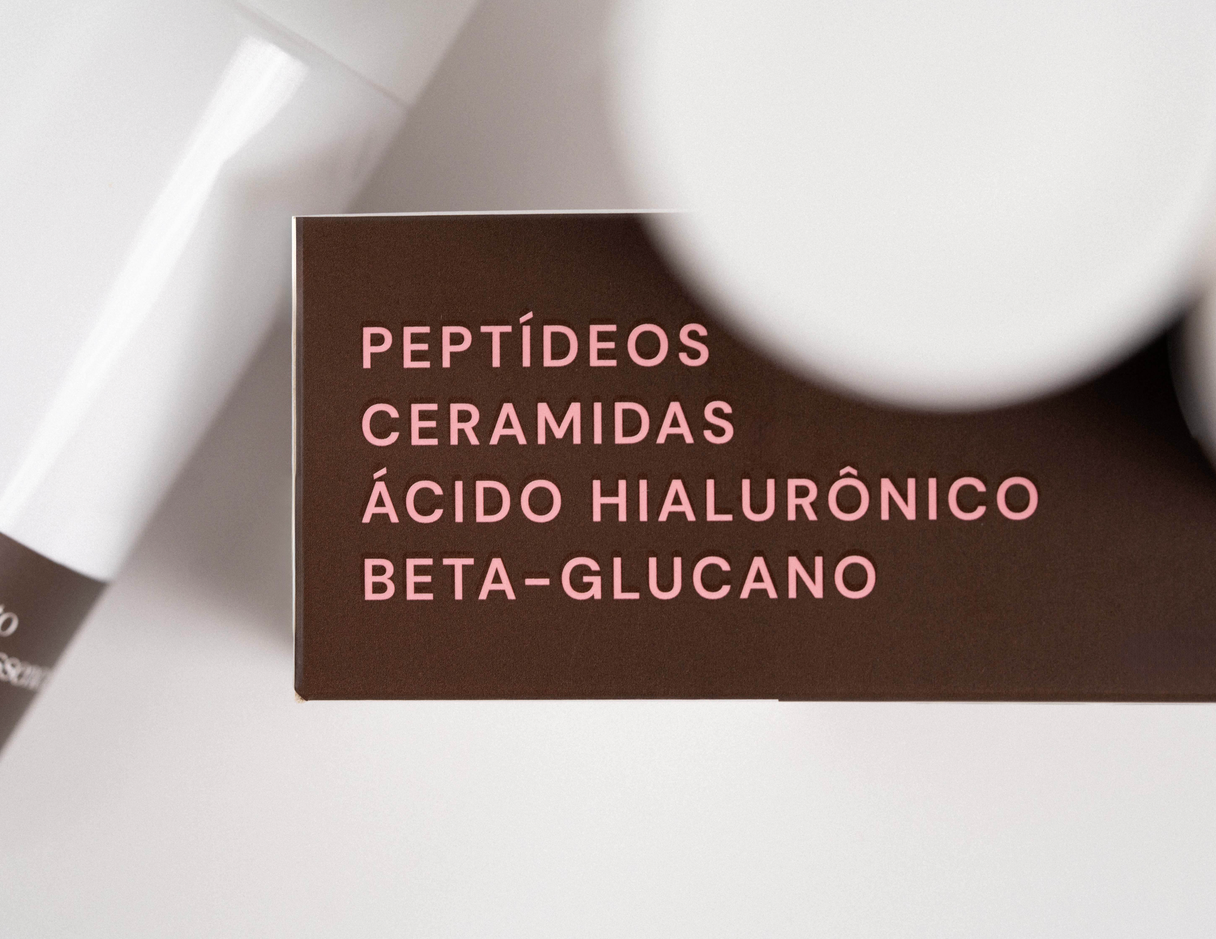 Glossiatto Peptide Essence